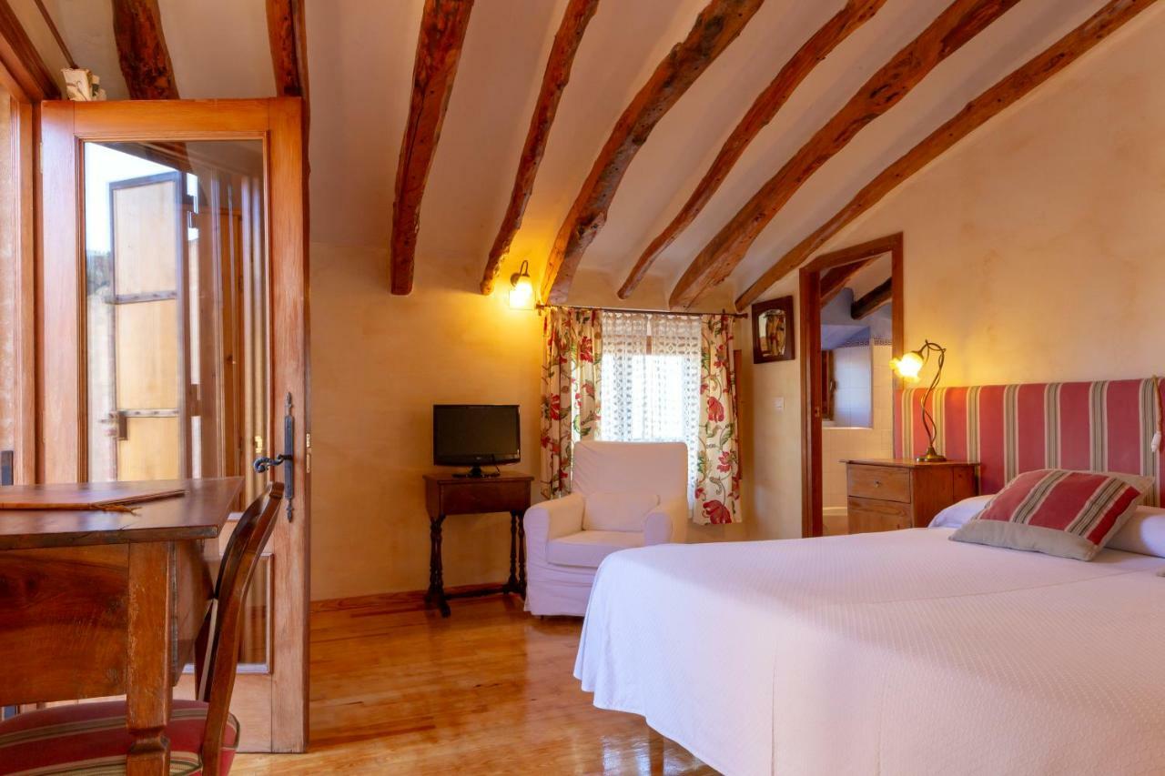 Hotel Rural Mas Fontanelles Biar Esterno foto