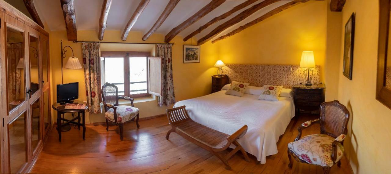 Hotel Rural Mas Fontanelles Biar Esterno foto